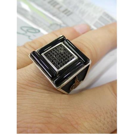 Oniks ve Zirkon Taşlı Tuğralı Gümüş Erkek Yüzük